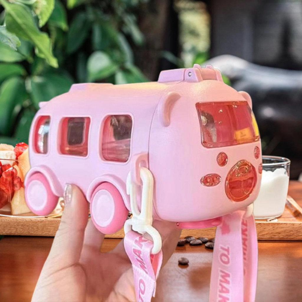 botella de agua forma de bus