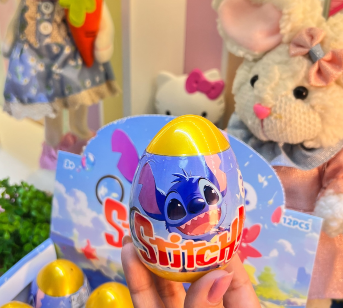 Huevo Sorpresa Dorado Con Muñeco Accesor