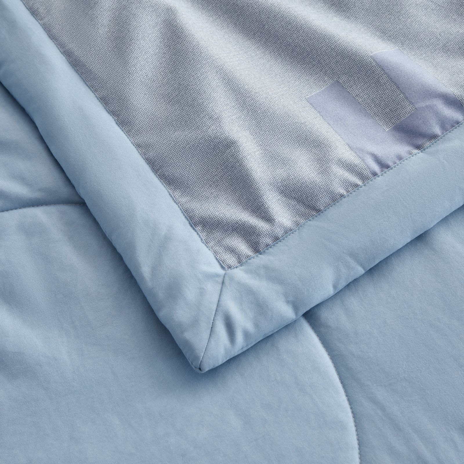 Edrecolcha rellena de fibra de soya