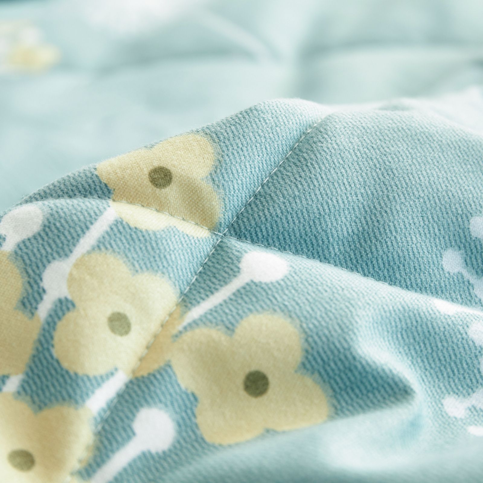 Edrecolcha rellena de fibra de soya