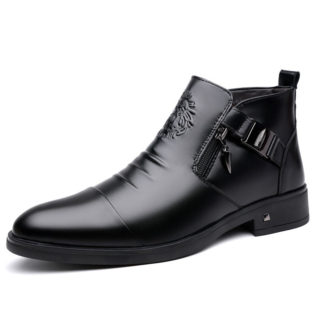 Botines retro de corte ancho y moderno con cadenas laterales