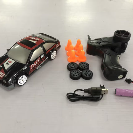 Coche RC de deriva 2.4G 4WD Coche de deriva RC de juguete GTR Modelo AE86 Vehículo Coche de carreras RC de juguete para niños Regalos de Navidad
