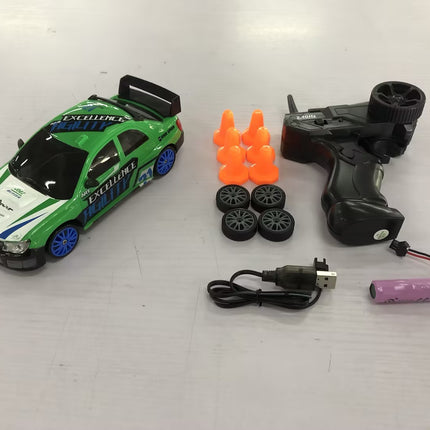 Coche RC de deriva 2.4G 4WD Coche de deriva RC de juguete GTR Modelo AE86 Vehículo Coche de carreras RC de juguete para niños Regalos de Navidad