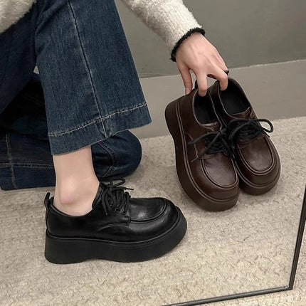 Zapatos de cuero negros con cordones, cómodos para el trabajo y para ir y volver